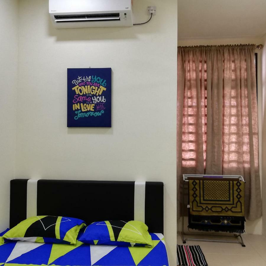 Neesa Homestay Bukit Gambang-Muslim Екстер'єр фото
