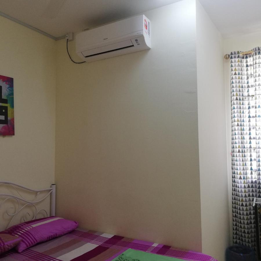 Neesa Homestay Bukit Gambang-Muslim Екстер'єр фото